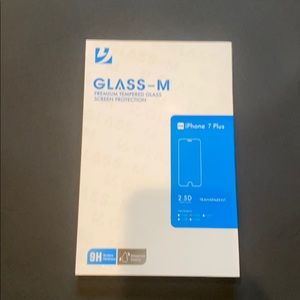 NWT Glass-M iPhone 7plus tempered screen protector